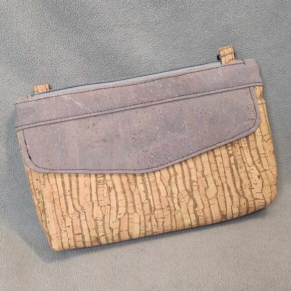 NWOT Hand Crafted Handmade Upcycled Grey & Natural Cork Clutch/ Crossbody - Picture 9 of 13